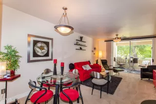 Photo #2: 6288977 Listing