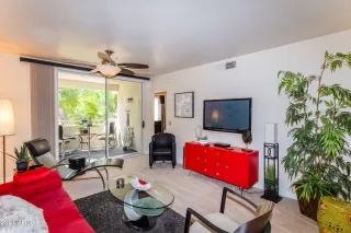 Photo #5: 6288977 Listing