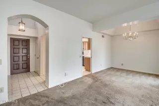 Photo #5: 6289181 Listing