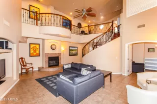 Photo #4: 6289185 Listing