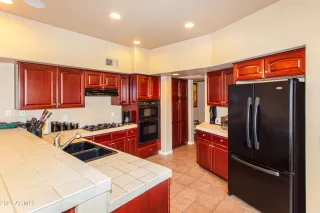 Photo #5: 6289185 Listing