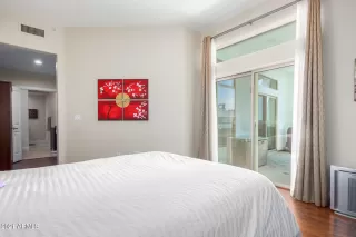 Photo #6: 6289357 Listing