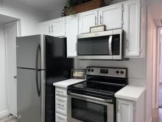 Photo #6: 6289772 Listing 