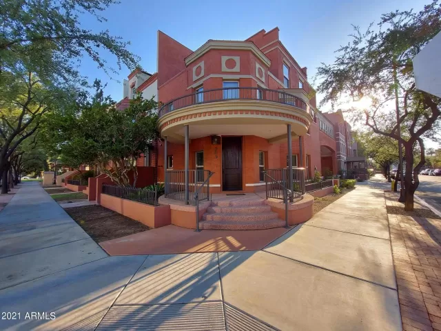 MLS: 6290264 Condo For Sale