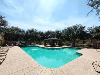 Photo #6: 6290384 Listing