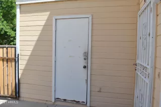 Photo #4: 6290417 Listing