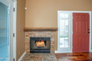 Photo #4: 6290753 Listing