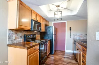 Photo #5: 6290753 Listing