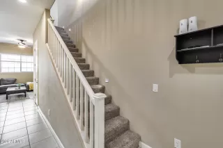 Photo #3: 6290902 Listing