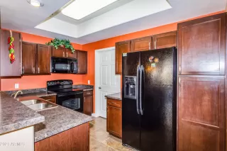 Photo #6: 6291052 Listing