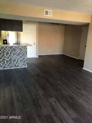 Photo #4: 6291129 Listing 