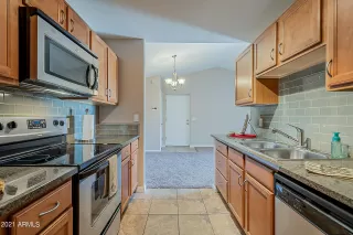 Photo #5: 6291205 Listing