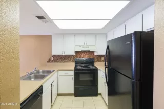 Photo #2: 6291277 Listing