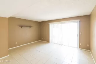 Photo #4: 6291277 Listing