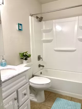 Photo #6: 6291337 Listing