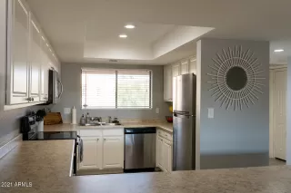 Photo #5: 6291397 Listing