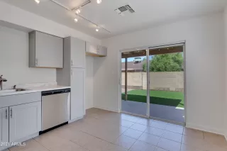 Photo #3: 6291606 Listing 