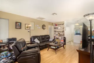 Photo #3: 6291613 Listing