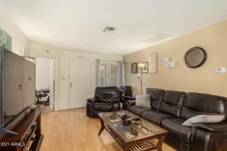 Photo #4: 6291613 Listing