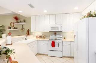 Photo #2: 6291636 Listing 