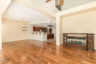 Photo #5: 6291755 Listing