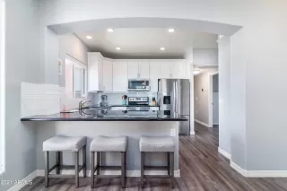 Photo #5: 6291758 Listing