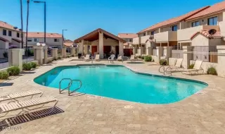 Photo #2: 6291908 Listing