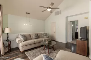 Photo #5: 6292361 Listing 