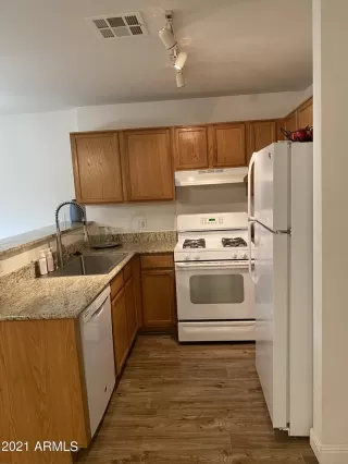 Photo #2: 6292553 Listing 