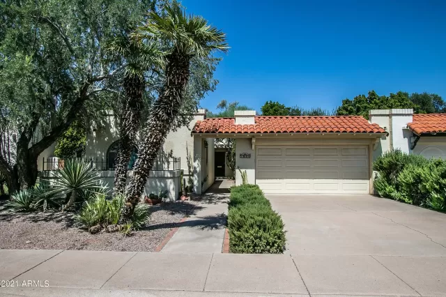 MLS: 6292880 Condo For Sale