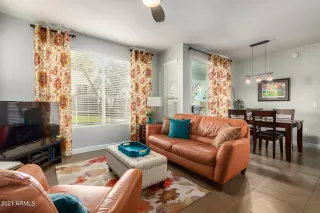 Photo #3: 6292961 Listing