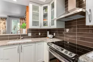 Photo #6: 6292961 Listing