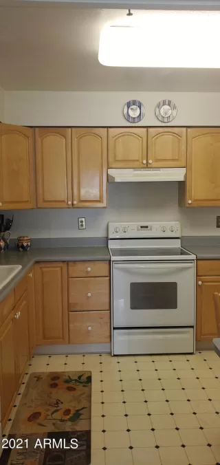 Photo #4: 6293104 Listing