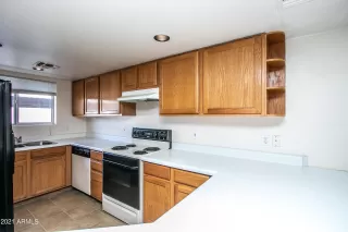 Photo #4: 6293246 Listing