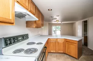 Photo #5: 6293246 Listing