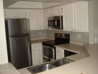 Photo #5: 6293384 Listing