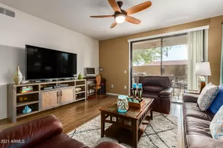 Photo #4: 6293739 Listing