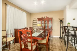 Photo #6: 6293739 Listing