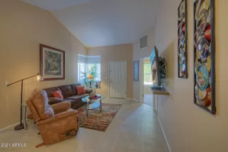 Photo #4: 6293908 Listing