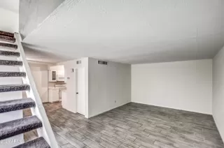 Photo #5: 6294024 Listing
