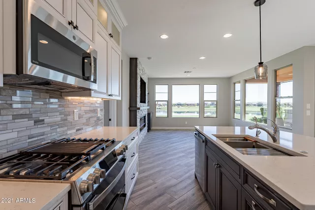 MLS: 6294045 Condo For Sale