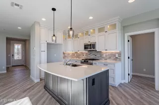 Photo #5: 6294045 Listing 