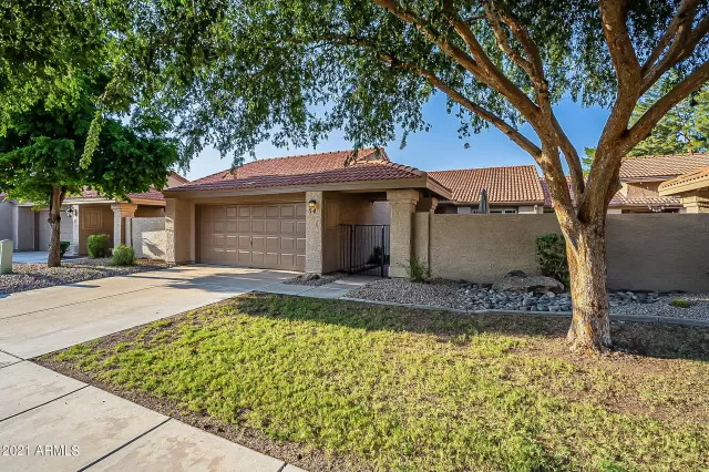 MLS: 6294055 Condo For Sale