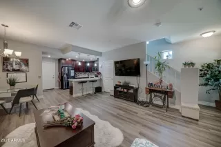 Photo #4: 6294067 Listing