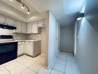 Photo #5: 6294098 Listing