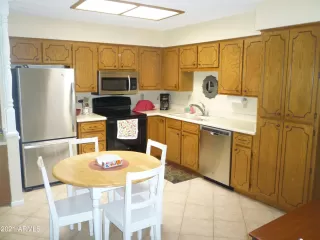 Photo #5: 6294107 Listing 