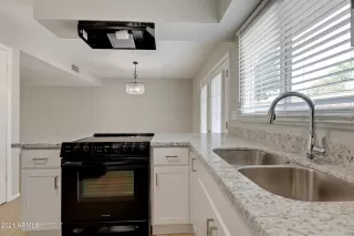 Photo #3: 6294184 Listing