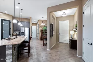 Photo #5: 6294197 Listing