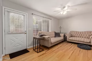 Photo #3: 6294258 Listing