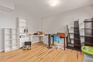 Photo #5: 6294258 Listing